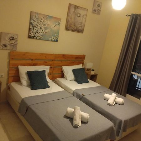 Jimmy'S Apartments Мораитика Экстерьер фото